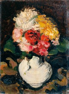 Bouquet di fiori in vaso bianco