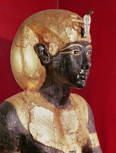 Statua a grandezza naturale di Tutankhamon, dalla tomba di Tutankhamon